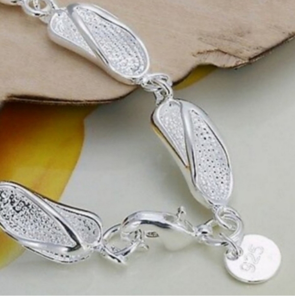 925 Silver Flip Flop Bracelet - Picture 3 of 3